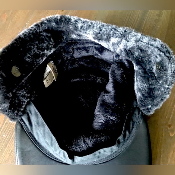UGG Trapper hat - Picture 4 of 8